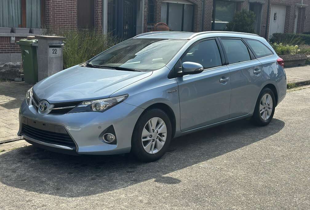 Toyota 1.8 VVT-i Hybrid Automatik Touring Sports Life