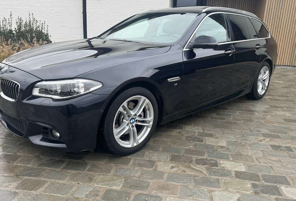 BMW 520d xDrive Touring Aut.M PACK Panodak 190 pk