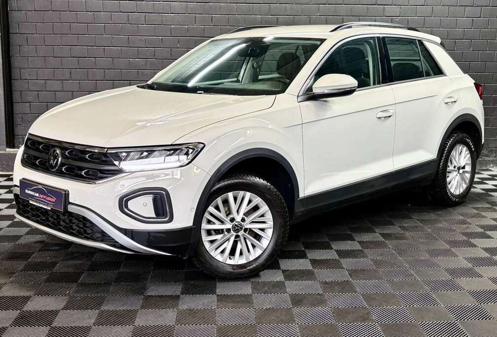 Volkswagen Life 150 CV TSI DSG7 ** Attelage ** Pneus 4 Saison