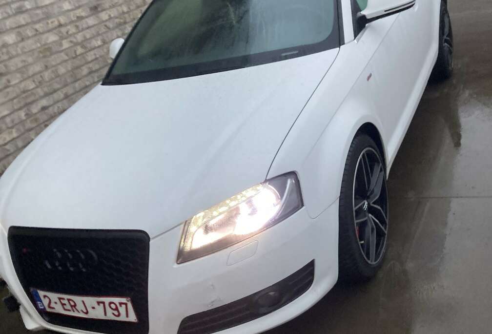 Audi Cabriolet 2.0 TDi Ambition S line DPF tron