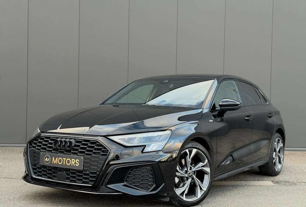 Audi Sportback 30 TFSI 110cv Auto. - S-Line int/ext