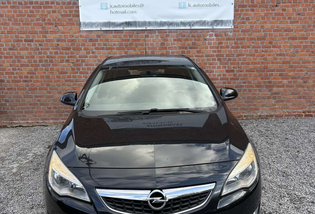 Opel Astra 1.3 CDTi ECOTEC Cosmo Easytronic