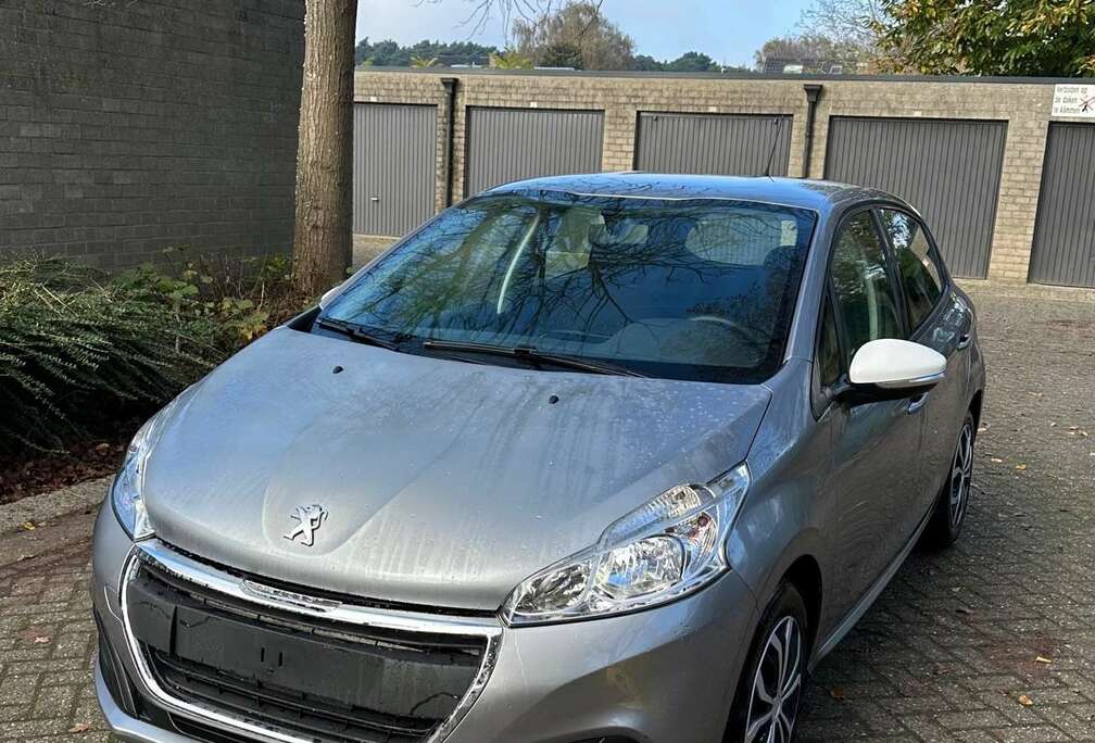 Peugeot Peugeot 208 - Benzine - Manueel - Airco