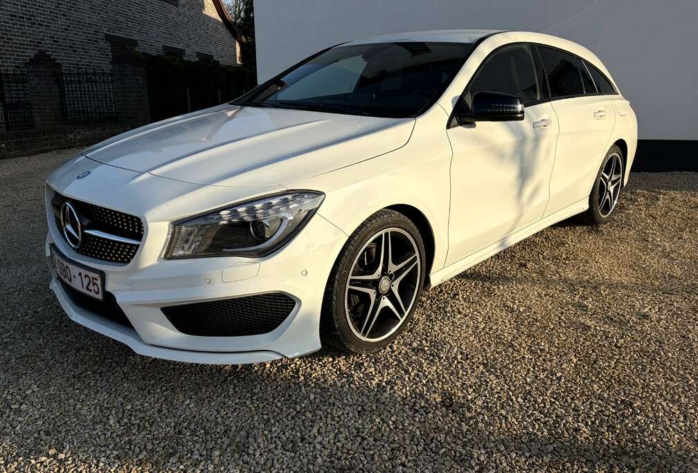 Mercedes-Benz AMG  line , Xenon, Navigatie, Camera, …