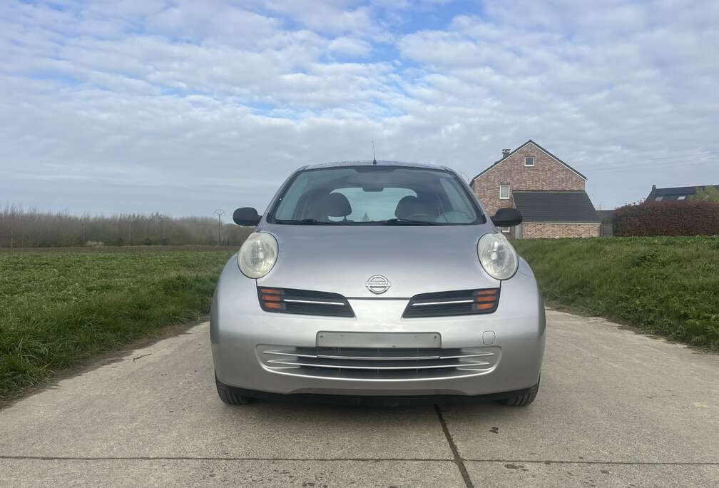 Nissan 1.0i 16v / AIRCO