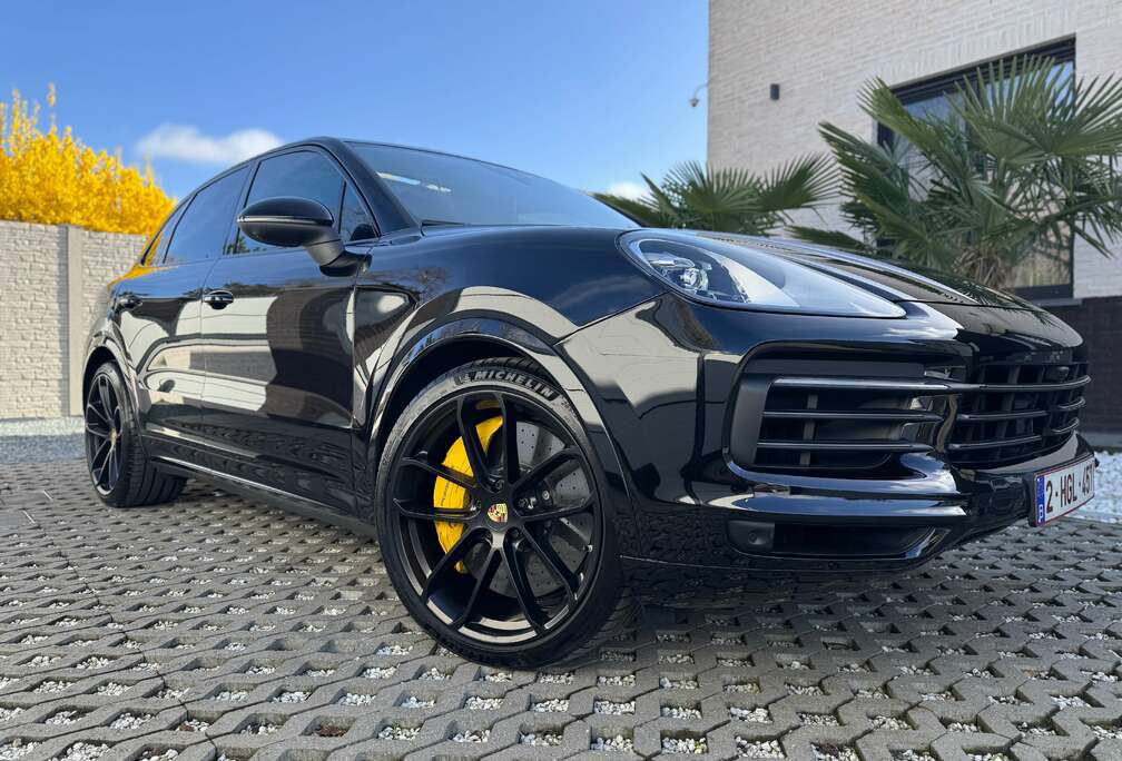 Porsche Cayenne 3.0i V6 PHEV Tiptronic S Platinum