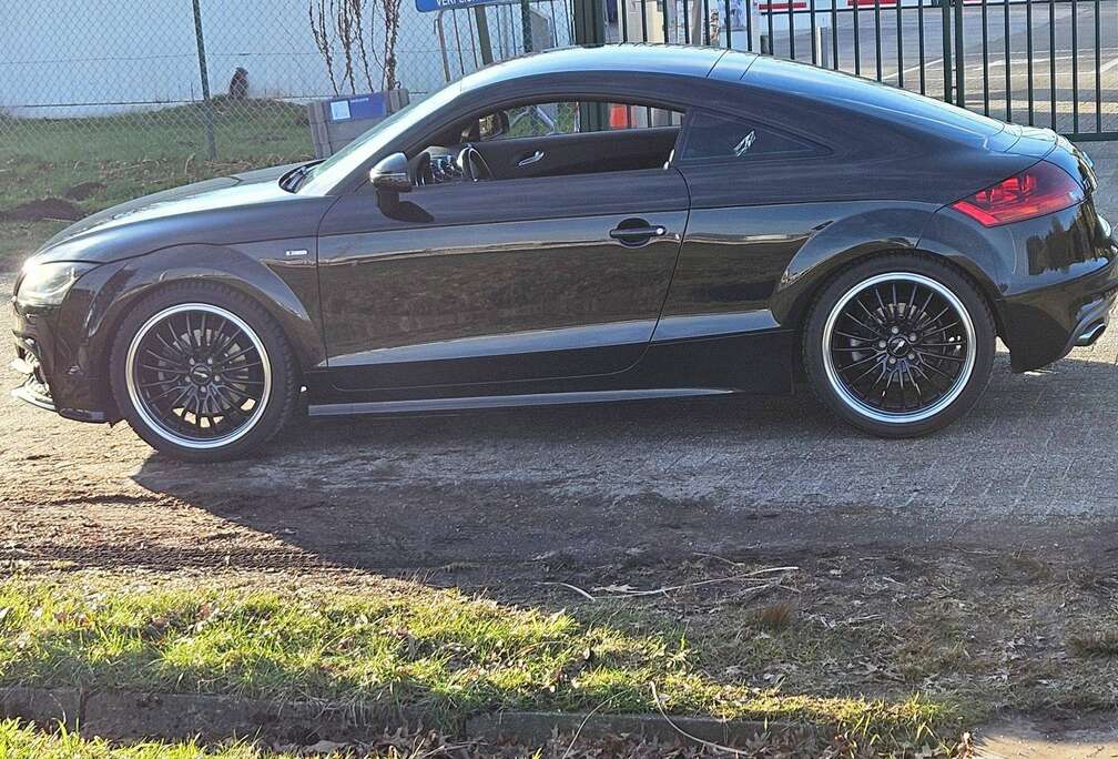 Audi TT Coupé 1.8 TFSI S line