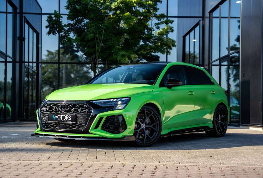 Audi Quattro - Kyalami Green - RS Design Green - Pano - Bang & Olufsen - Matrix LED