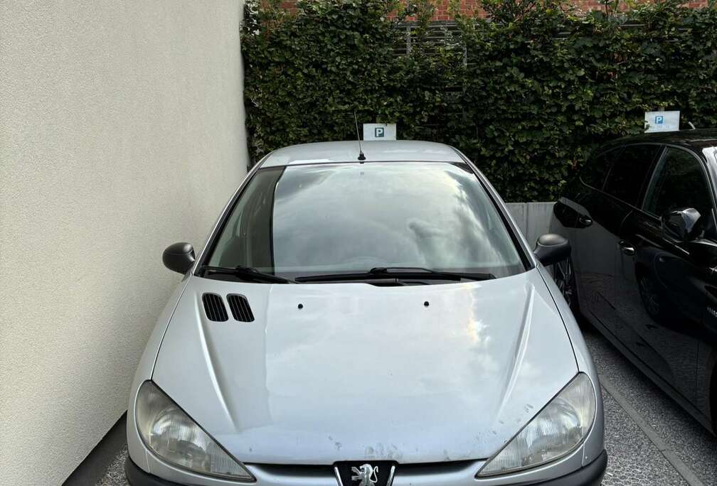 Peugeot 1.4i