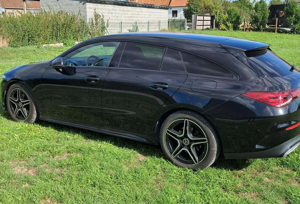 Mercedes-Benz CLA Shooting Brake 180 d AMG Line