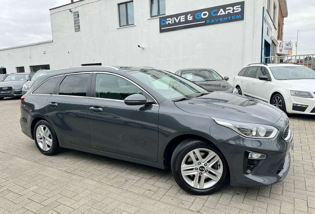Kia Ceed 1.5 T-GDI DCT7 CarPlay ** 1 JAAR GARANTIE **