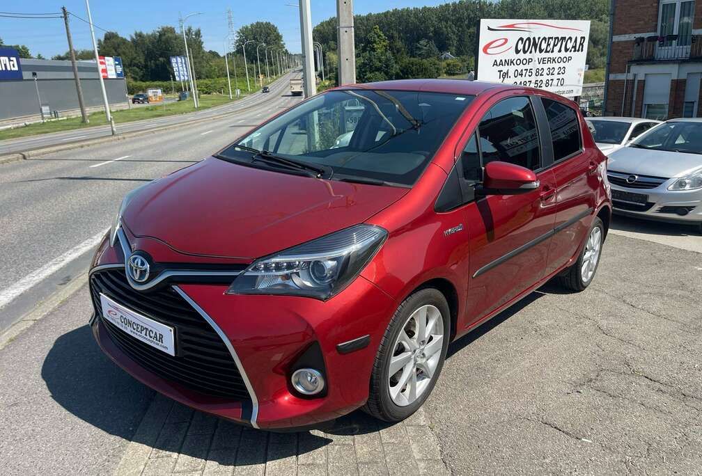 Toyota 1.5i VVT-i Hybrid Lounge E-CVT