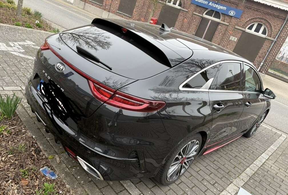 Kia GT 1.6 T-GDi DCT ISG