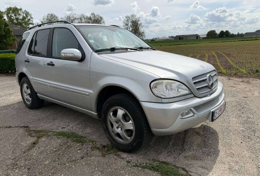 Mercedes-Benz Benzine + LPG