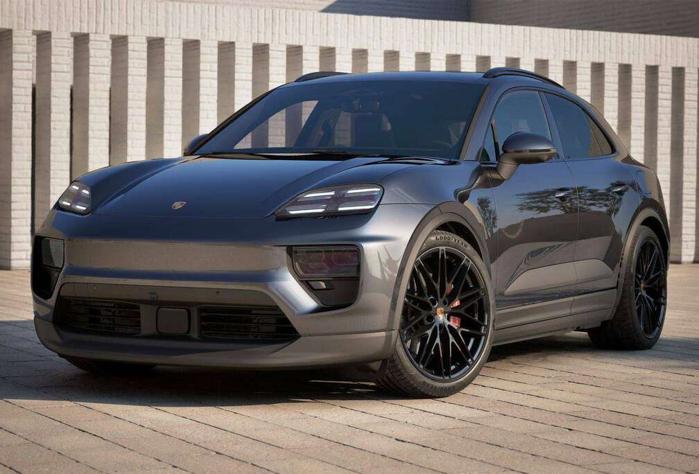 Porsche 4S 100KW/22\