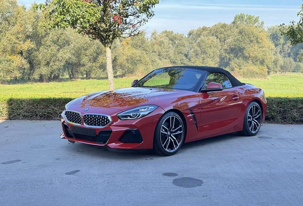 BMW sDrive20i M Sport / LEDER / CAM / CARPLAY / VERW ZETELS / BT / AUT AIRCO / CRUISE CONTROL / M SEAT
