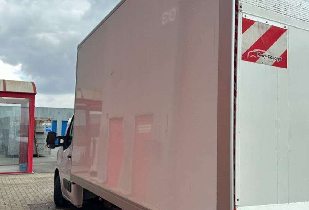 Renault ENERGY Blue dCi 165 L3H1 VA