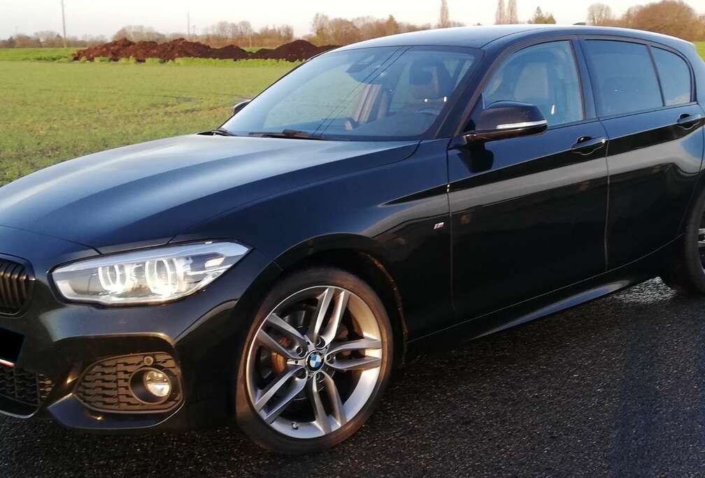 BMW 120iAS