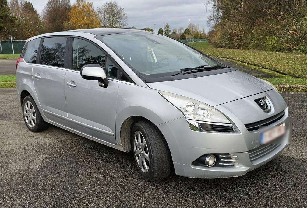 Peugeot 5008 1.6 HDi Family FAP