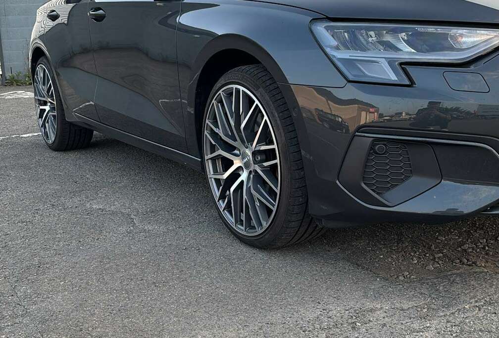 Audi Sportback 30 TFSI Business Edition One S tronic