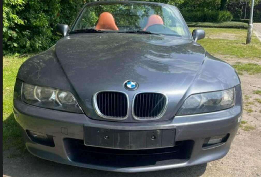 BMW roadster 2.0 6 cylinder