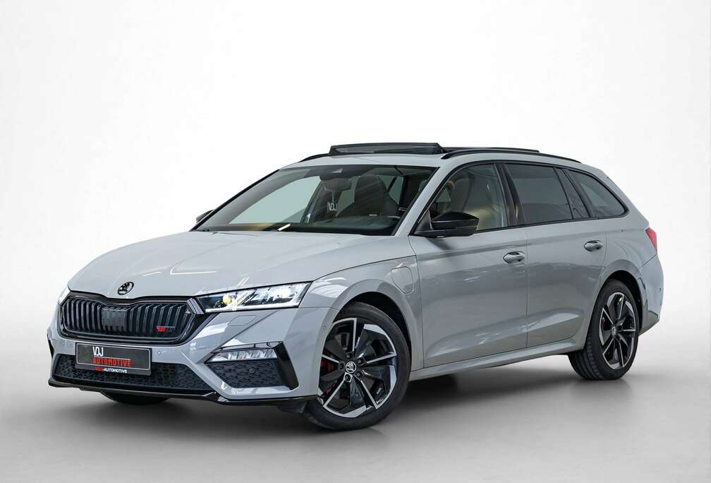 Skoda RSPHEVPANOHEAD-UPFRONT&REAR HEATED-SEATSCARBONALCANTARAACCLA