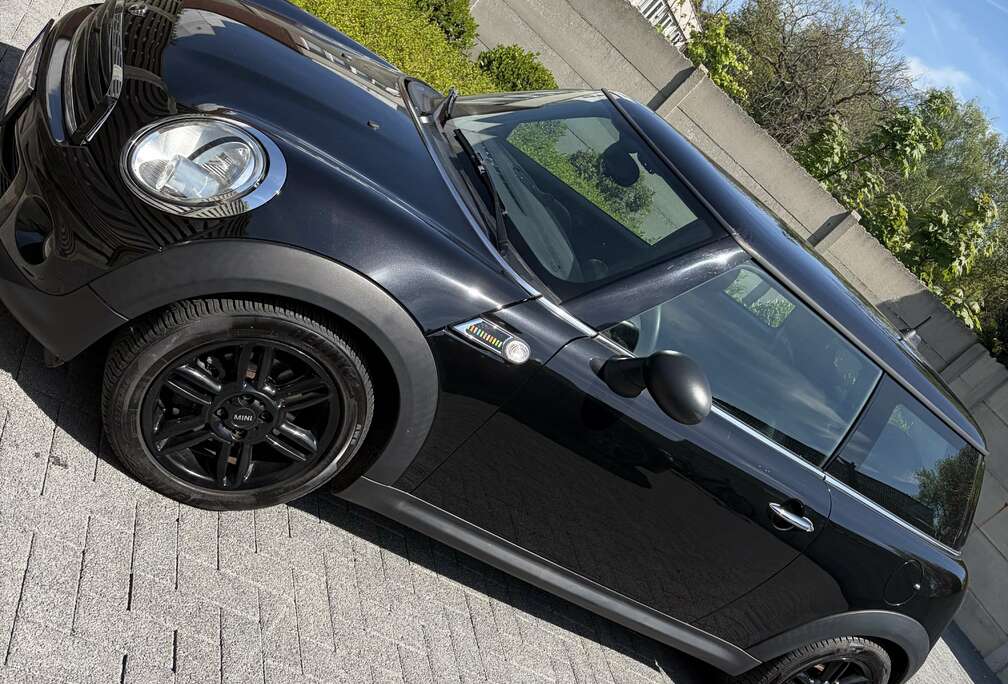 MINI 1.6i