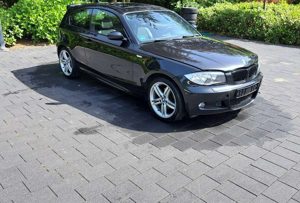 BMW 118i