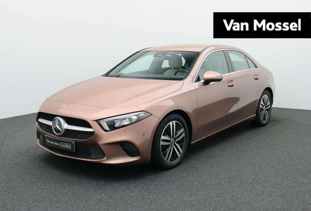 Mercedes-Benz Business Line + LEDER + SENSOREN + CAMERA + 1Y USE