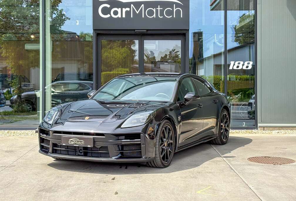 Porsche 4 E-Hybrid - PANO  BOSE  SPORT CHRONO  ACC