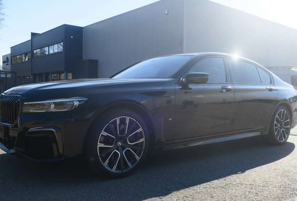BMW Long 745eAL X drivePHEV OPF \