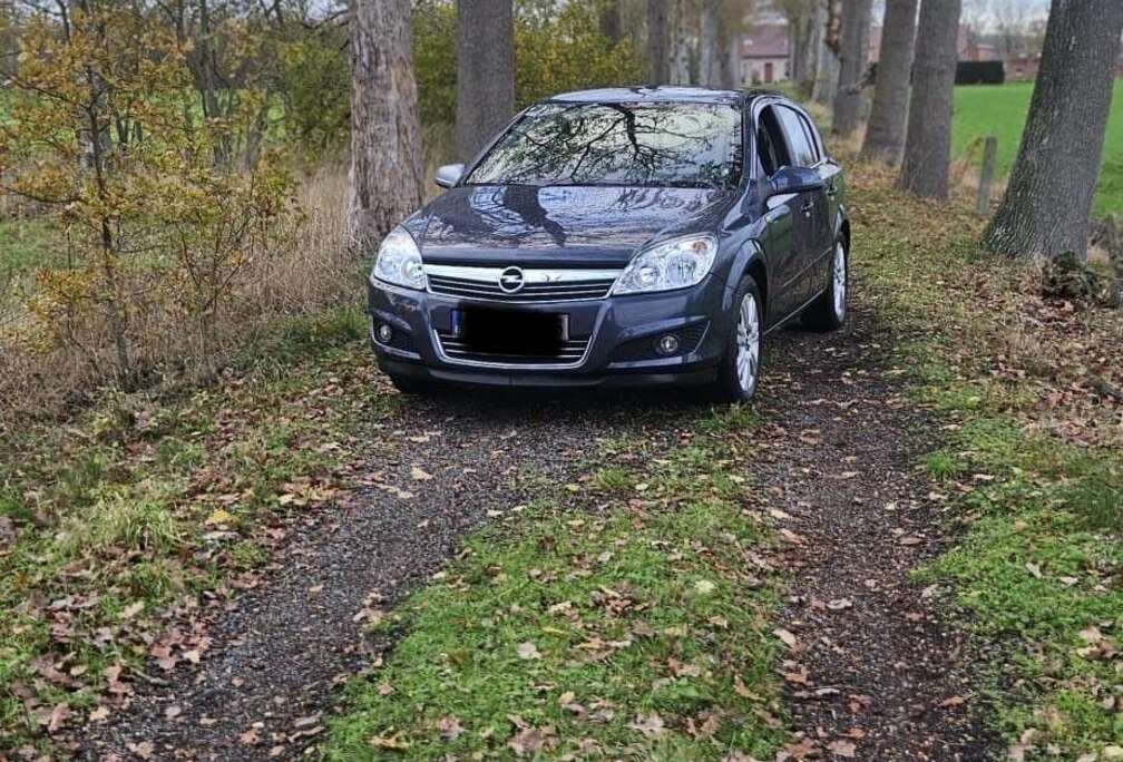 Opel 2.0 DI Elegance