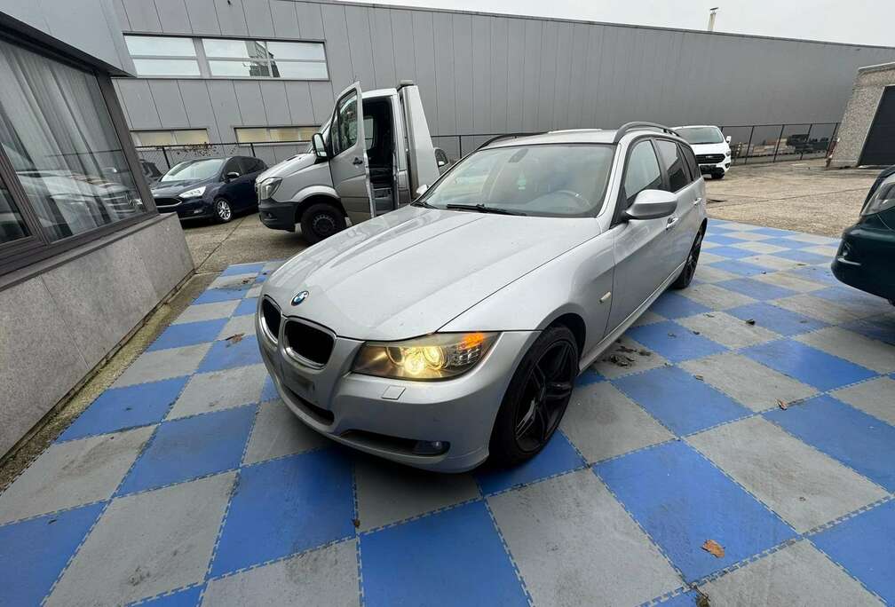 BMW Touring 318i