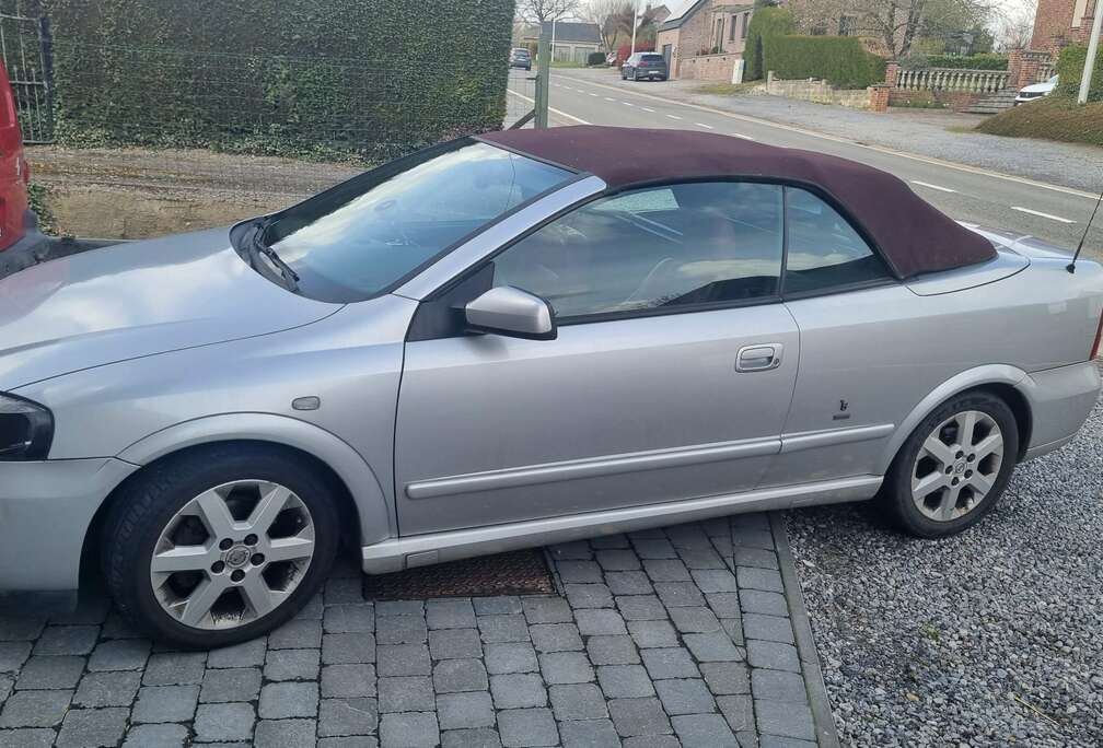 Opel 1.8i XE 16v Bertone Edition