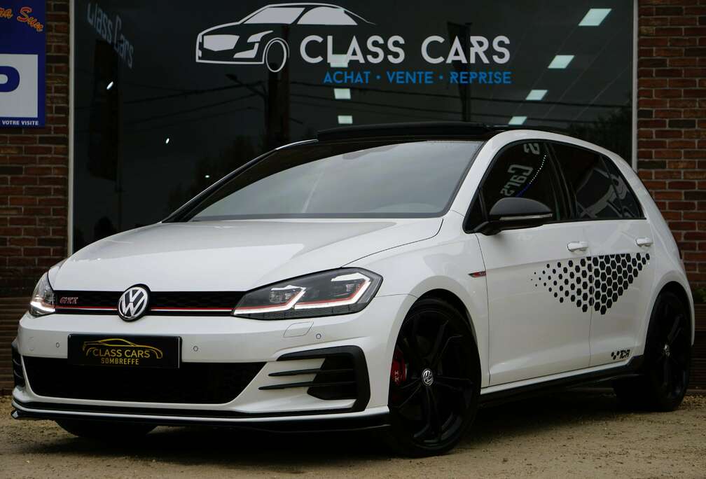 Volkswagen 2.0 TSI TCR DSG COCKPIT PANO CAM DISTRONIC CARPLAY