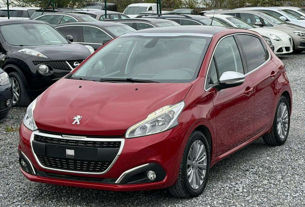 Peugeot 1.2i - Automatique - Toit panoramique - 14.000KM  -