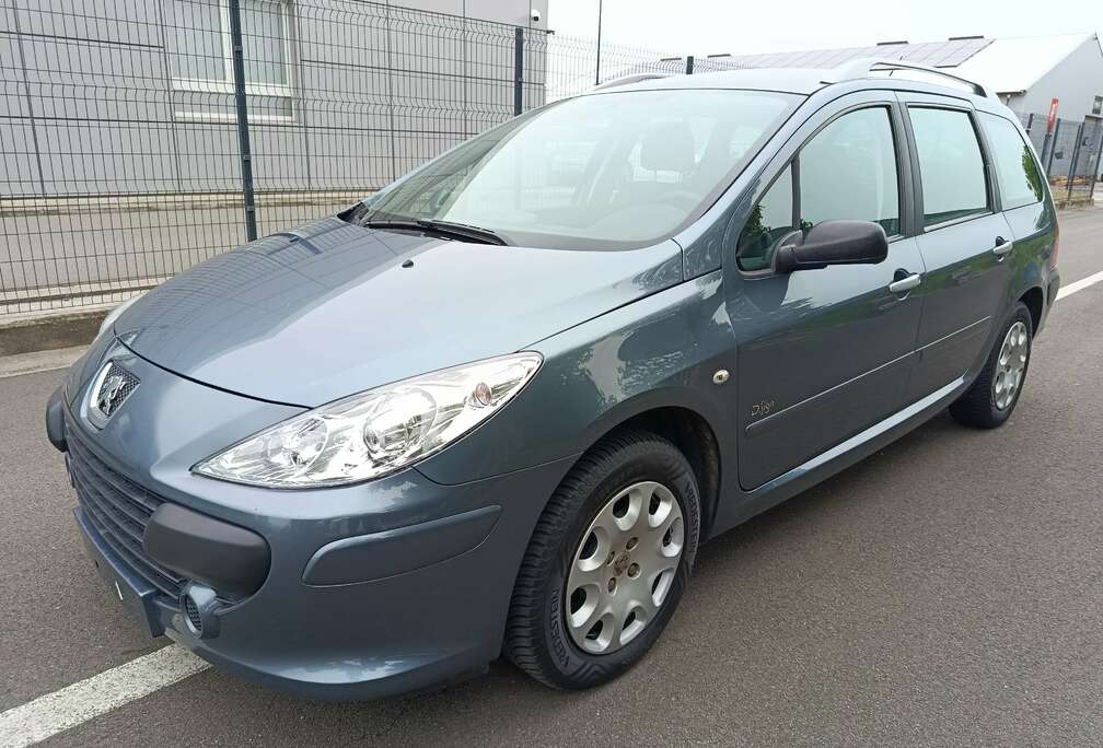 Peugeot 1.6 HDi D-Sign