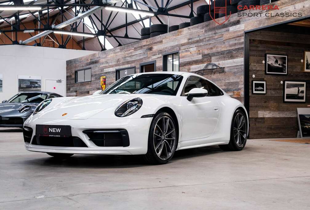Porsche Porsche 992 Carrera 8300 km 1e eigenaar Slicktop S