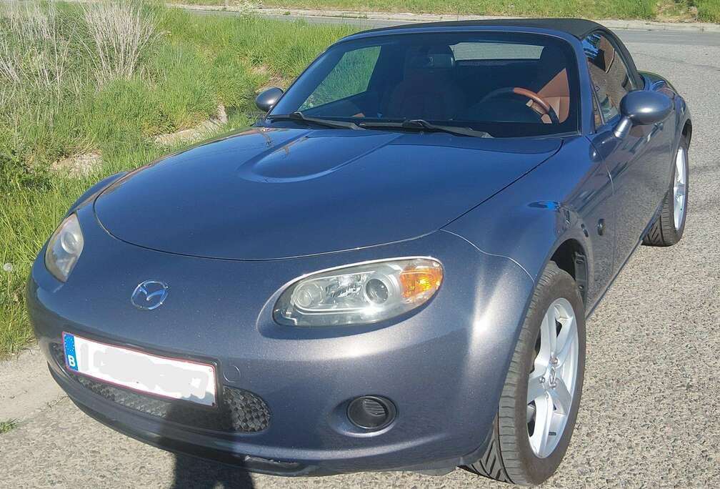 Mazda MX-5 1.8i 16v Active