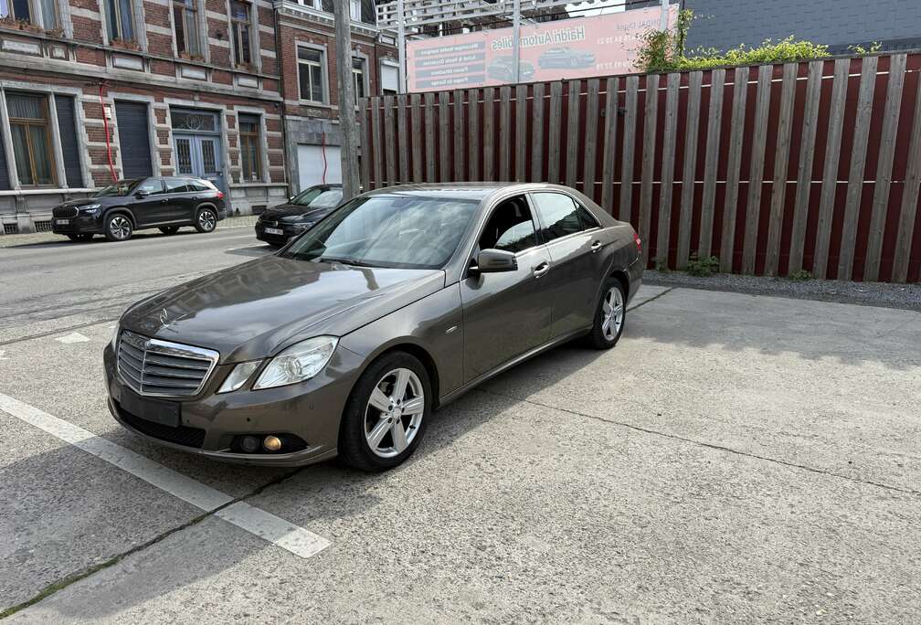 Mercedes-Benz Mercedes E220 Automatique Gsm 0487/118686