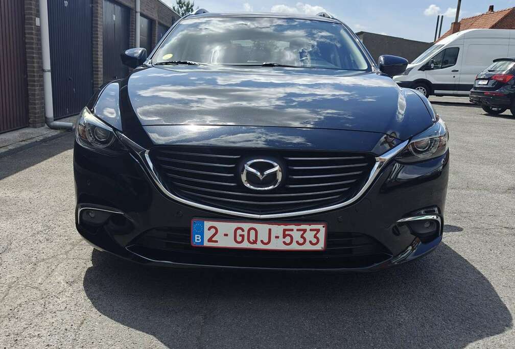 Mazda 2.2 D Skydrive Premium Edition