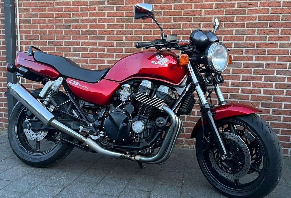 Honda seven fifty
