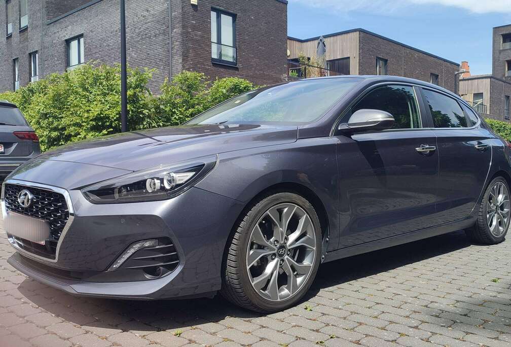 Hyundai i30 Fastback 1.4 T-GDi Shine N-Line DCT