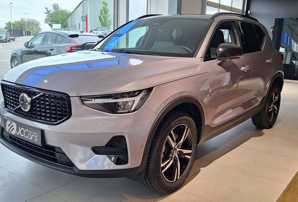 Volvo XC40 2.0 B3 MHEV Plus Dark Limited Edtion DCT Plus Dark Limited Edtion