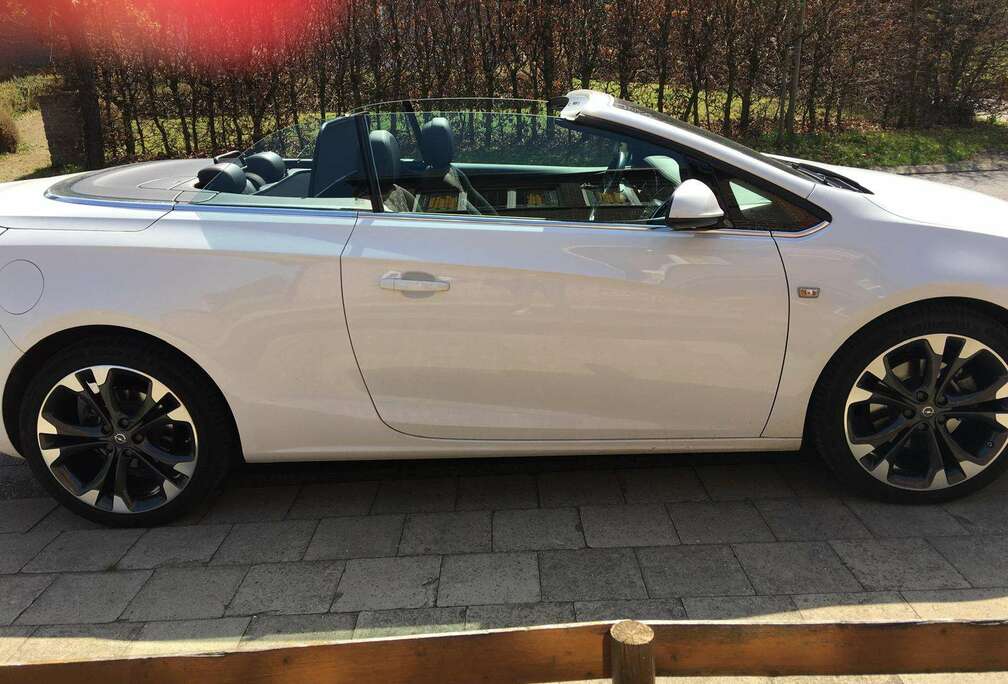 Opel Cascada 1.6 (ECOTEC) DI Turbo Automatik Innovation