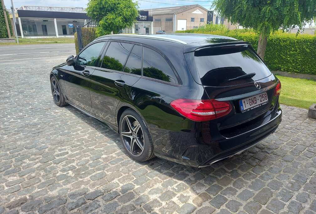 Mercedes-Benz C 43 AMG 4-Matic