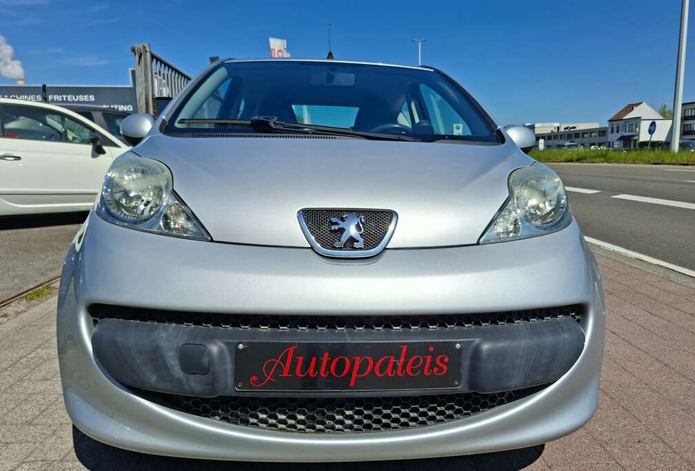 Peugeot 107 1.0i 12v Trendy