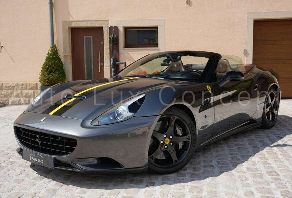 Ferrari NOVITEC Exhaust/Carbon Racing Seats