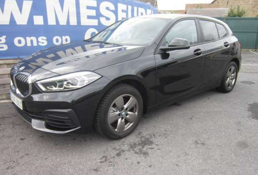 BMW iA Hatch PROF NAVI + CARPLAY + ZETELVERWARMING + DAB