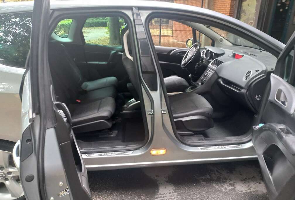 Opel 1.7 CDTi Cosmo DPF